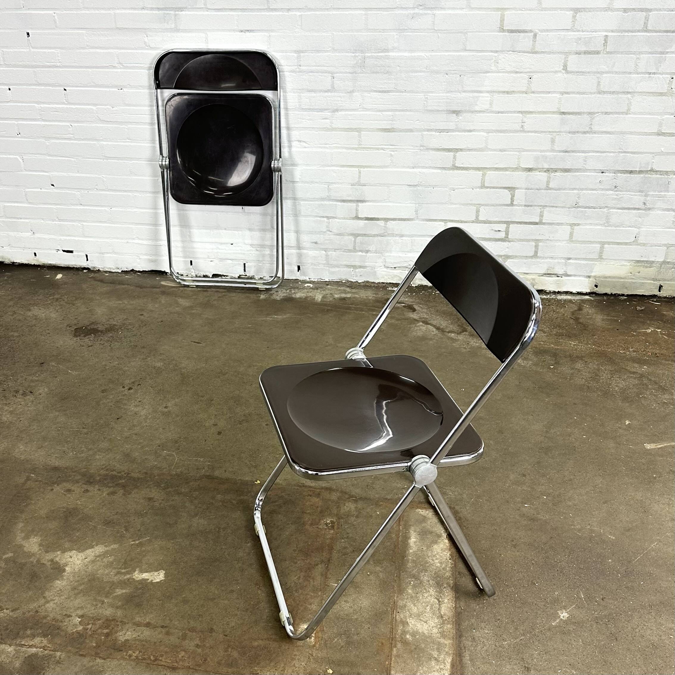 Italian Plia folding chairs brown by Giancarlo Piretti for Castelli