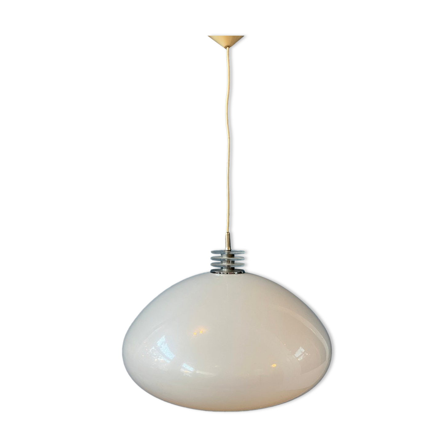 White mushroom suspension space age