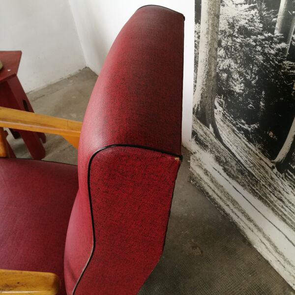 Fauteuil vintage piétement compas skaï rouge