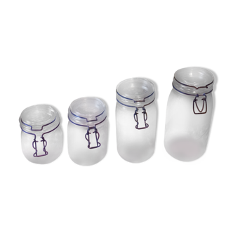 Lot 4 jars