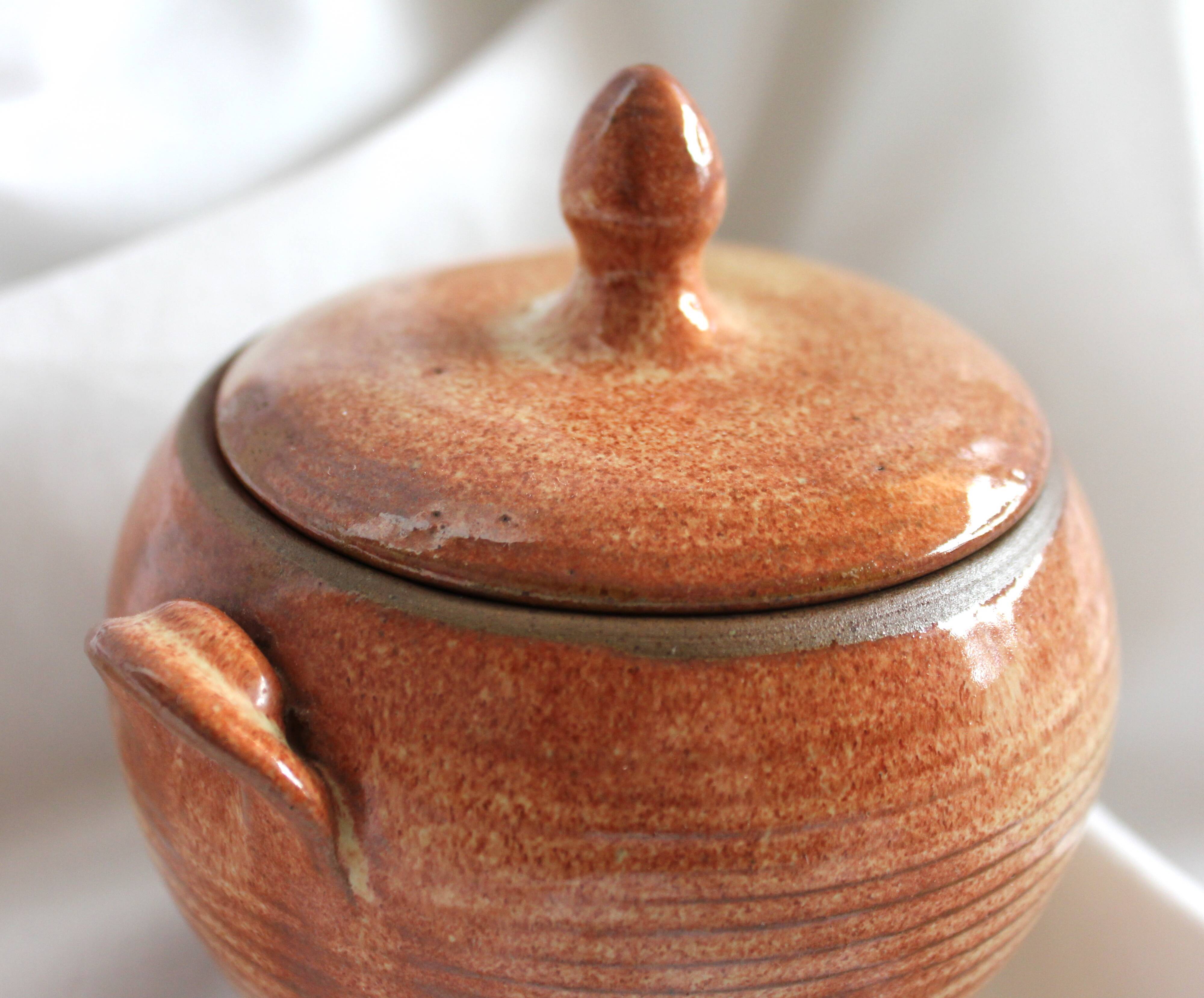 Ceramic sugar bowl