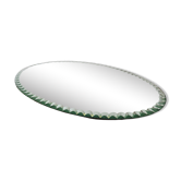 Beveled oval mirror to pose 40s 50s