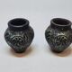Paire de petits vases décoratifs en terre cuite style grèce antique