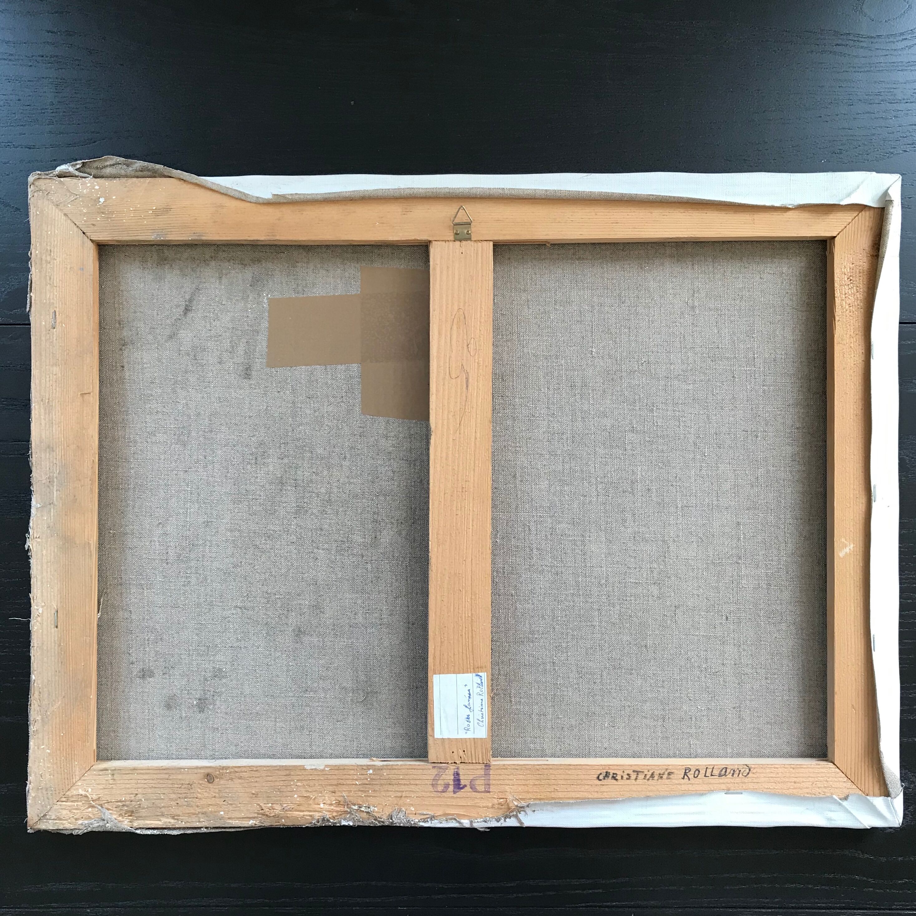 Table bouquet of yellow roses