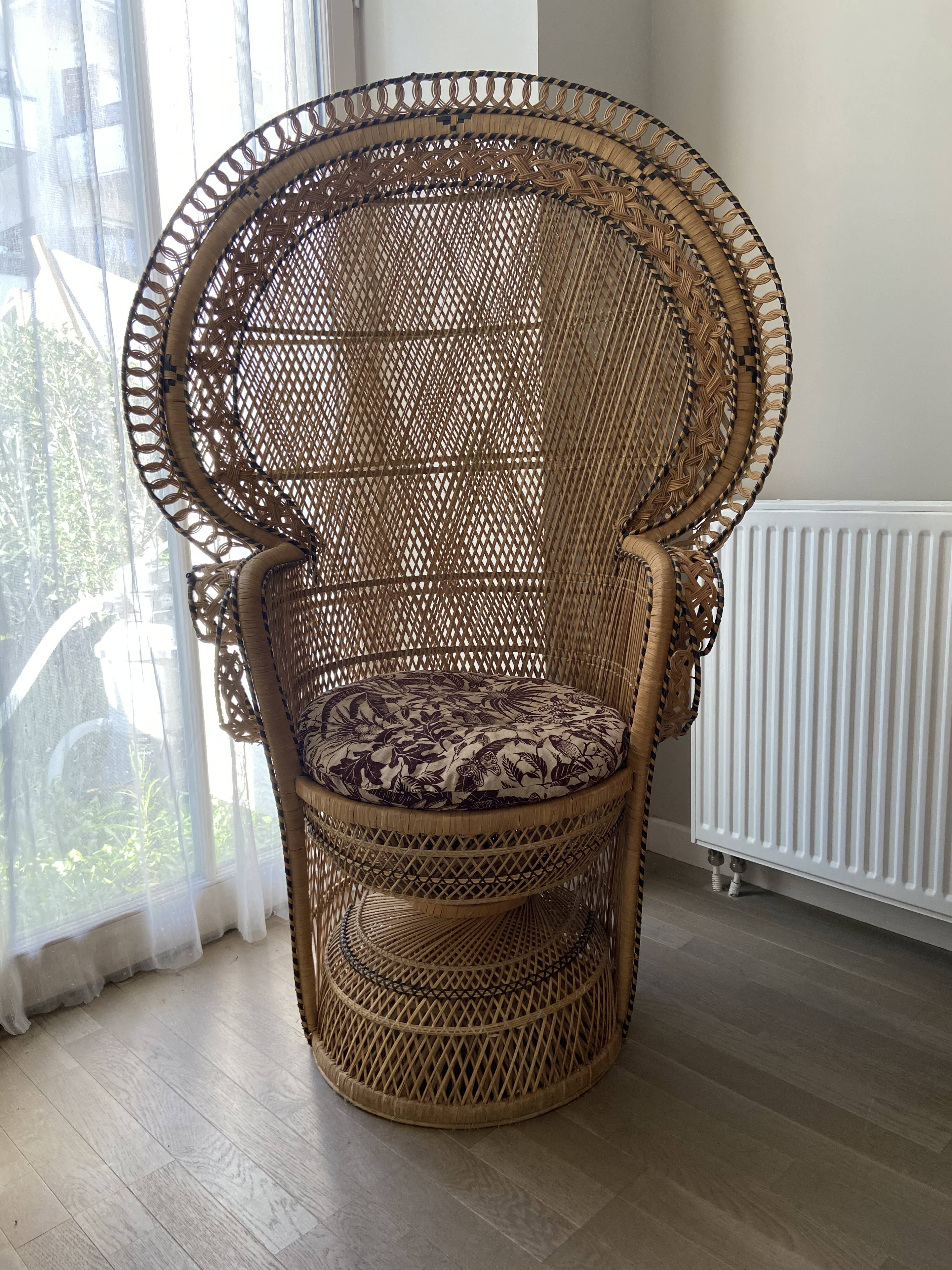 Emmanuelle armchair