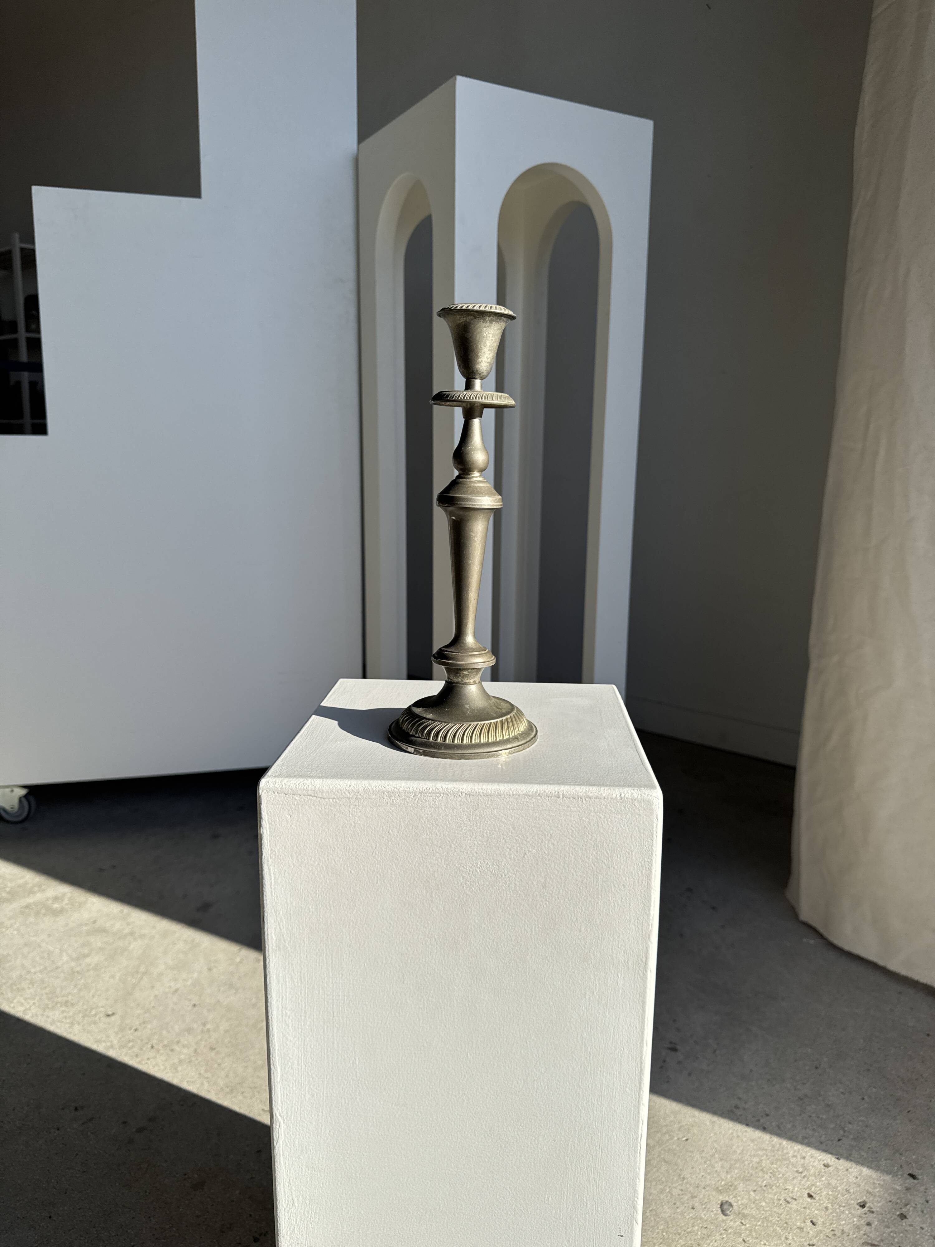 Large antique silver-plated candlestick H29 D10.5