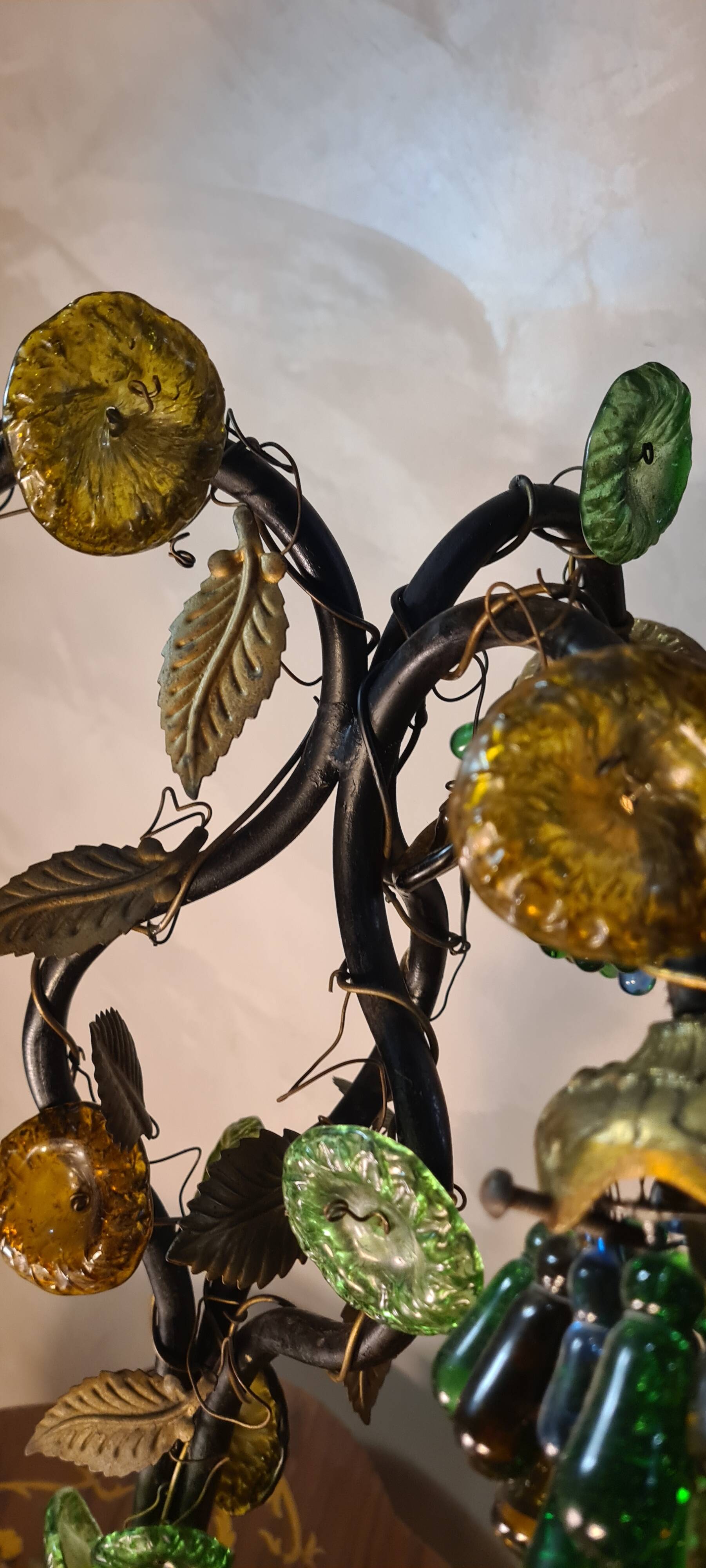 Original murano lamp in gilded bronze and metal with three lights, murano glass tulips 58x42