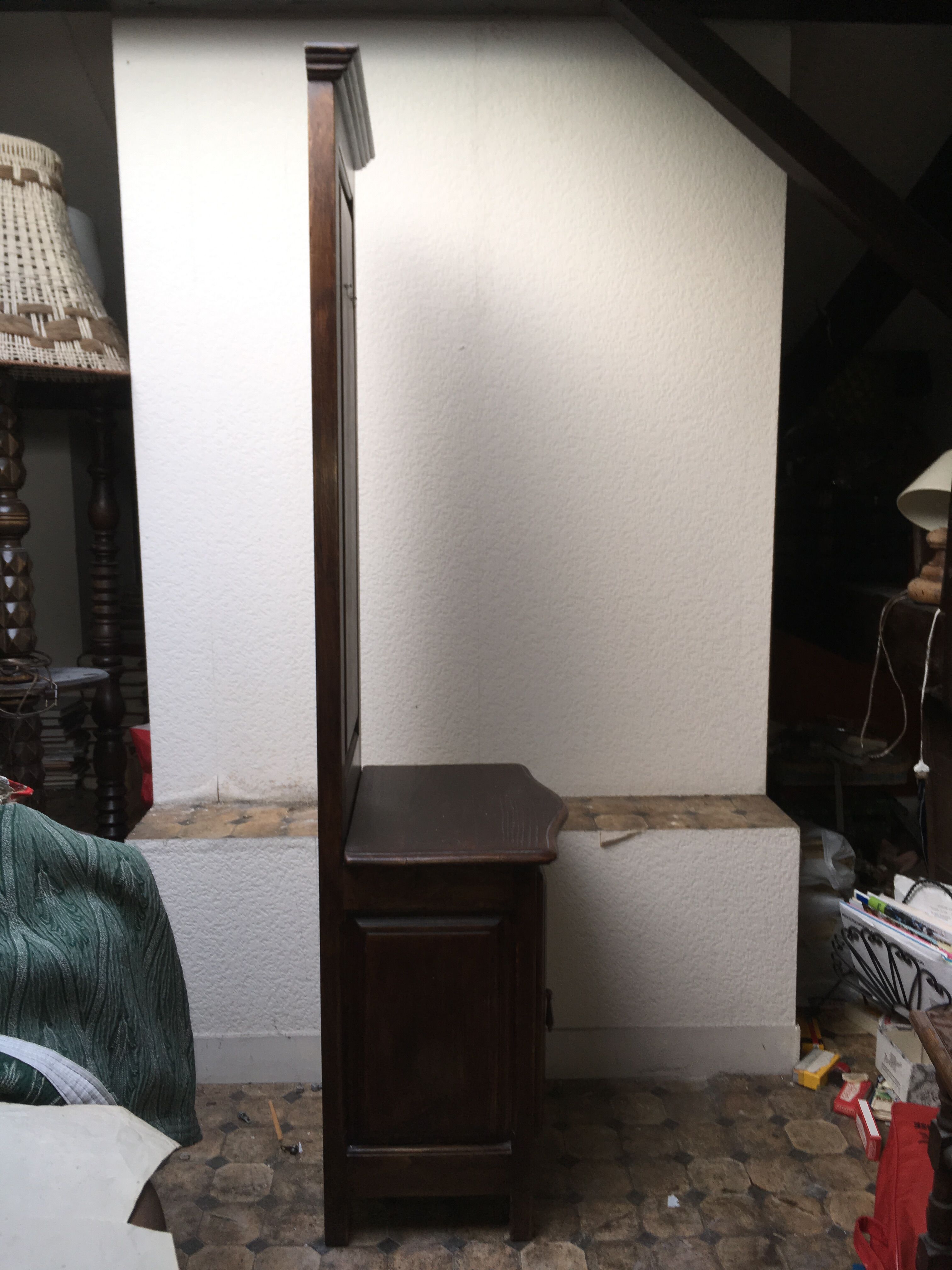 Breton entry furniture