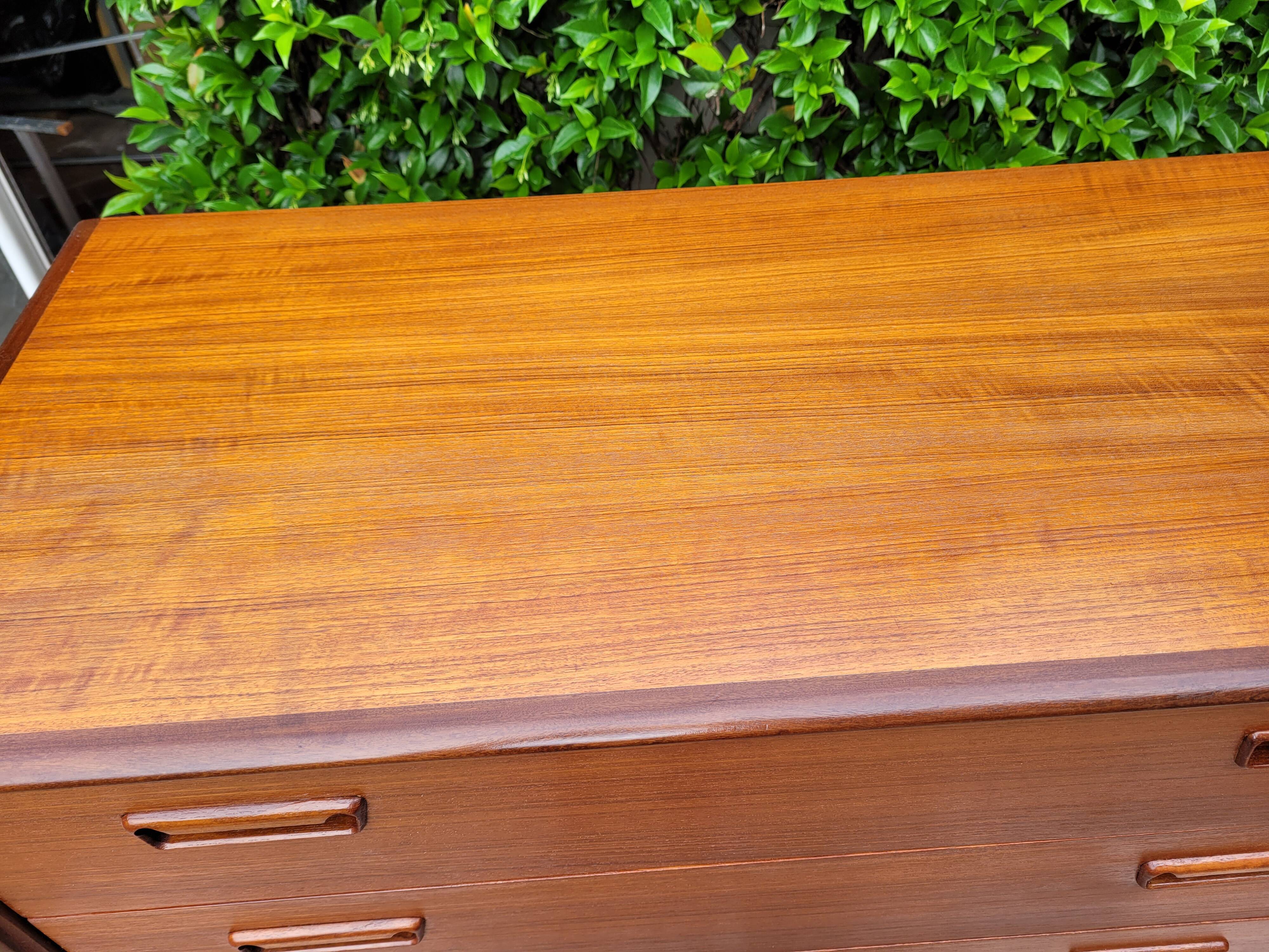 Vintage teak chest of drawers
