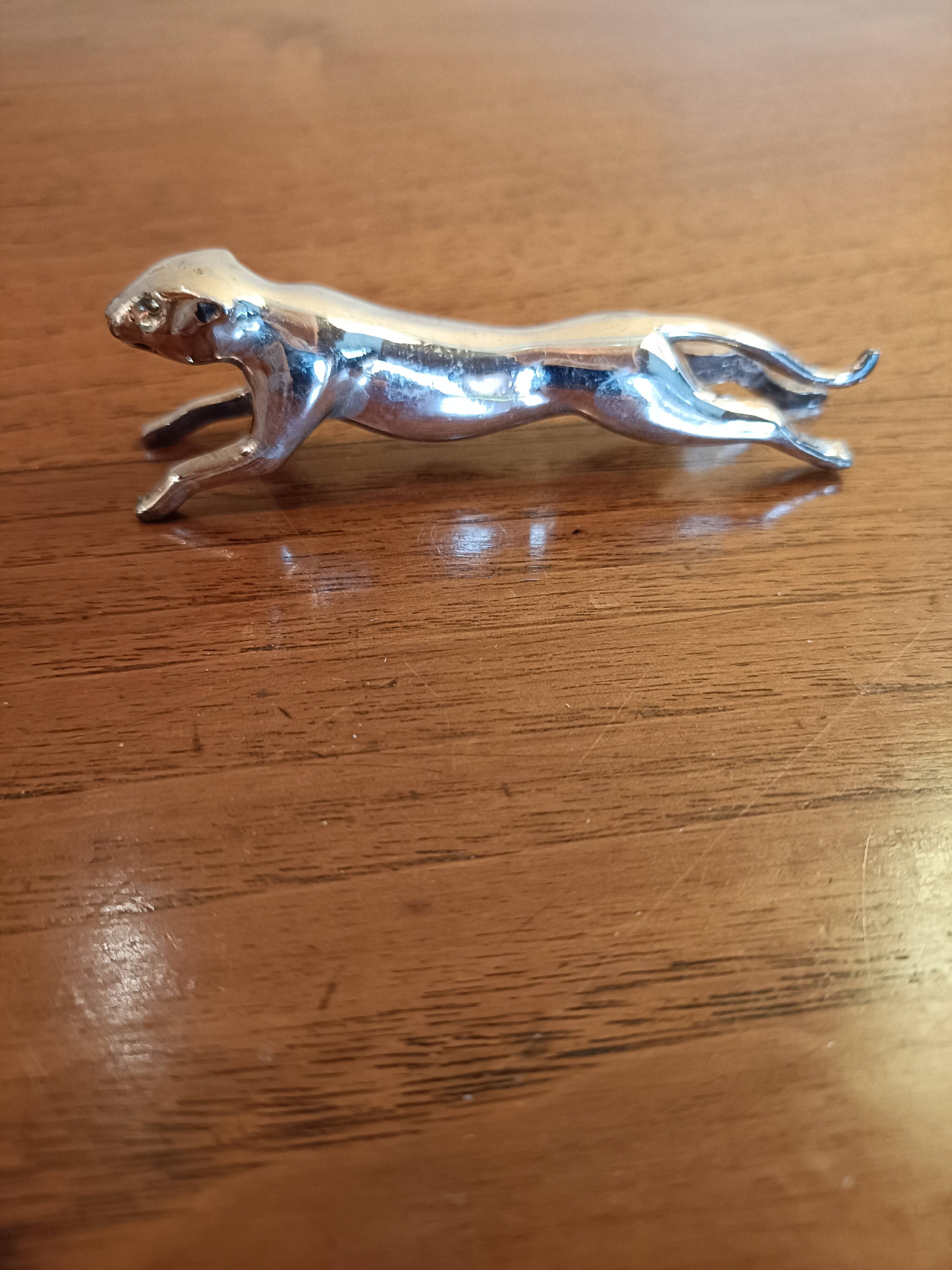 12 silver metal cat knife holders