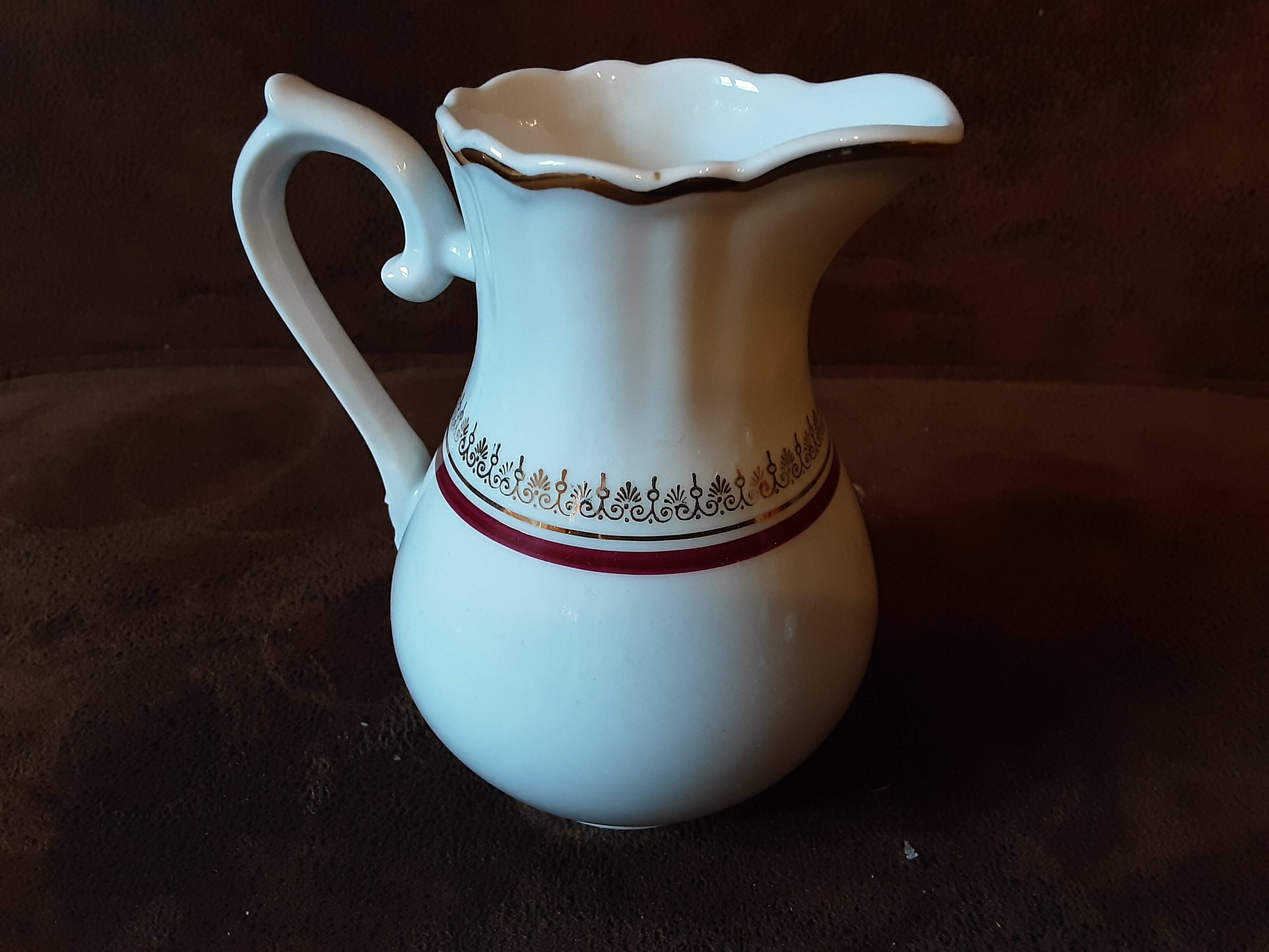 Ensemble à café F D véritable porcelaine
