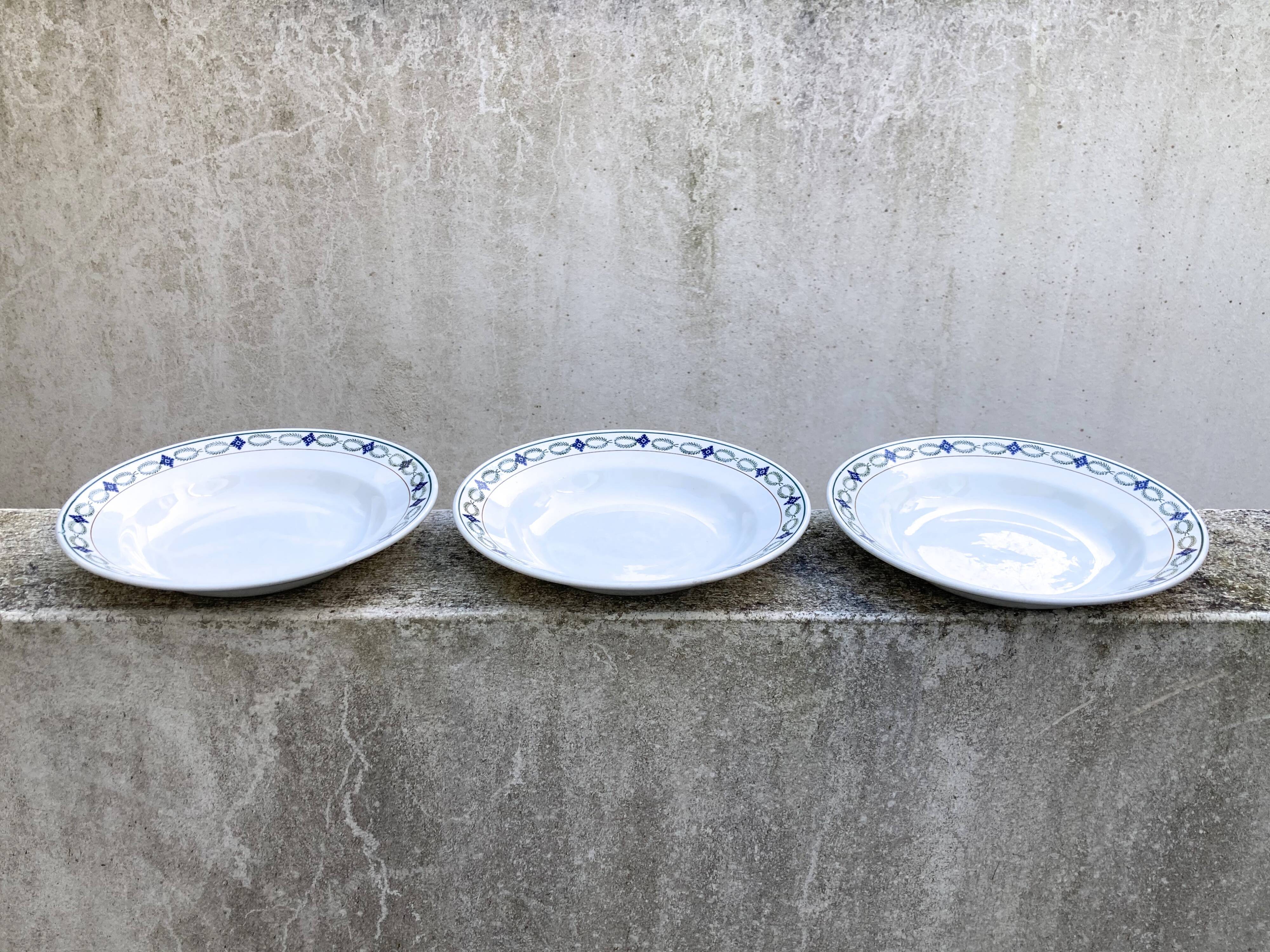 Lot of plates Saint Amand iron land