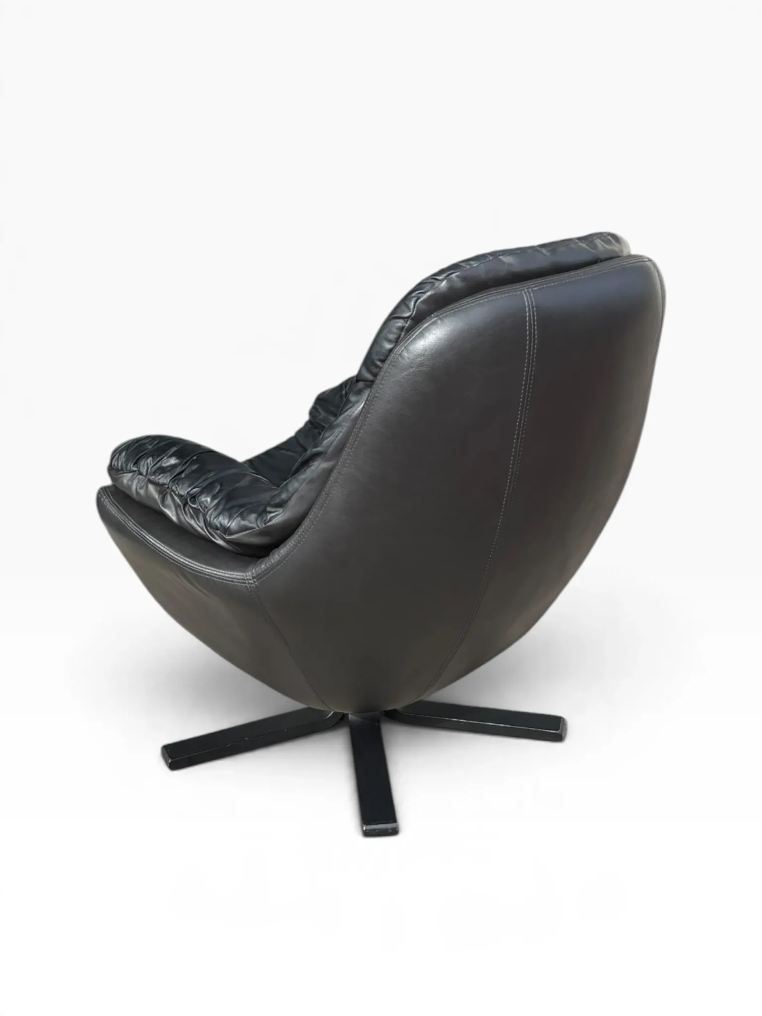 Leather swivel chair