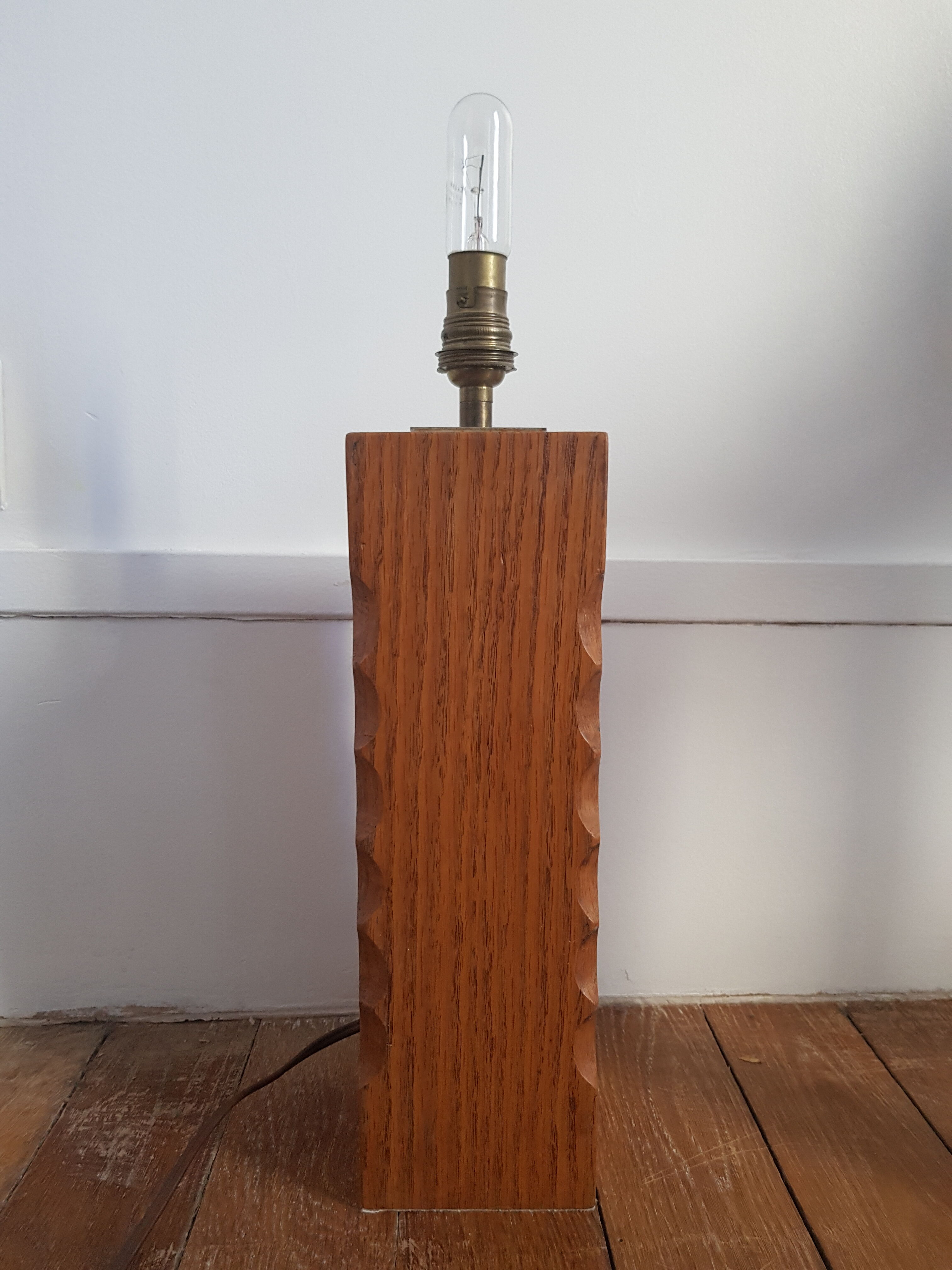 Wooden lamp foot