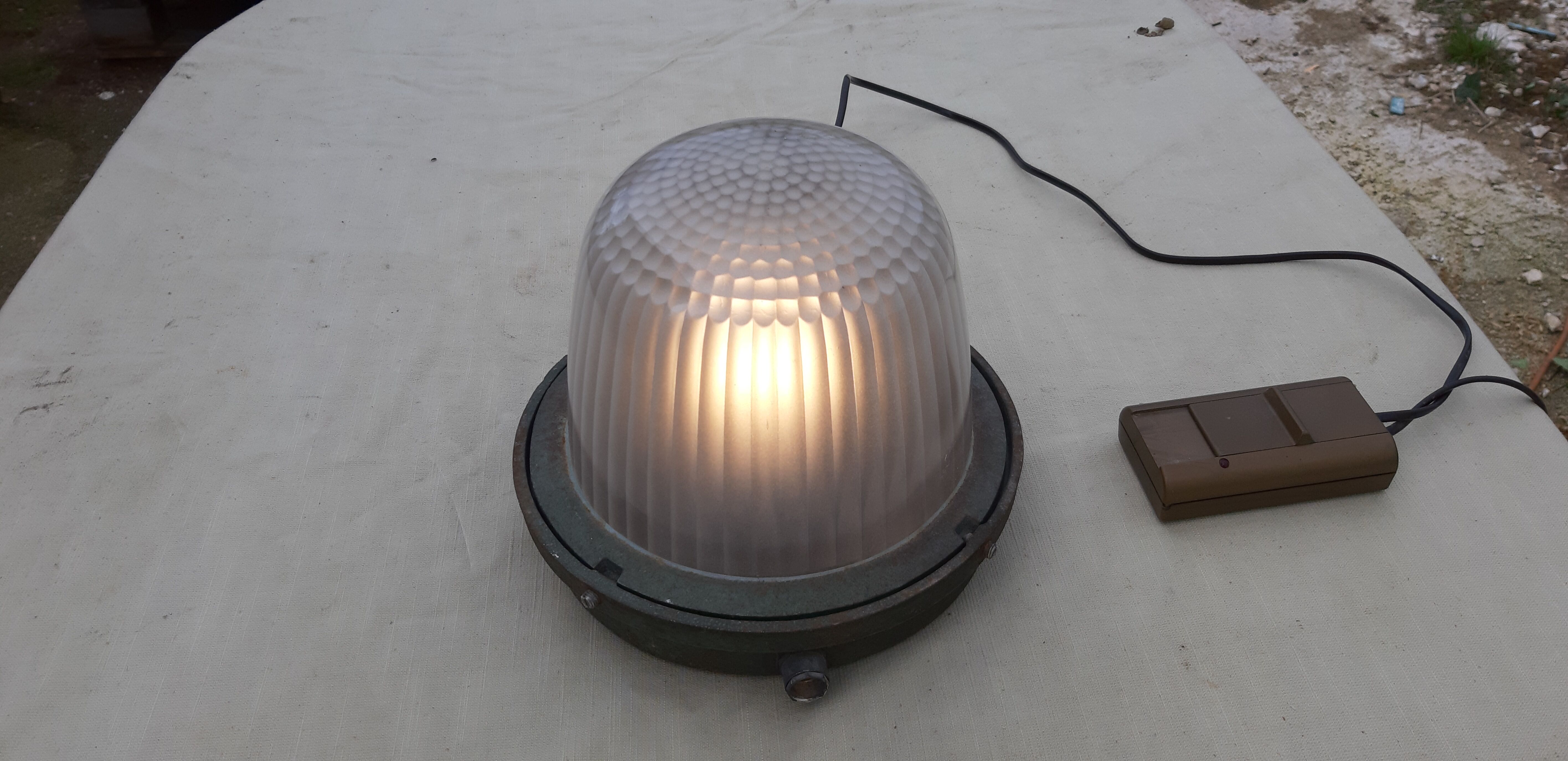 Holophan CE200 FC5 industrial lamp