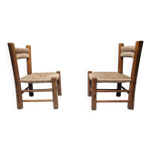 Pair of rustic French low chairs made of elm wood and straw, 1960s.
