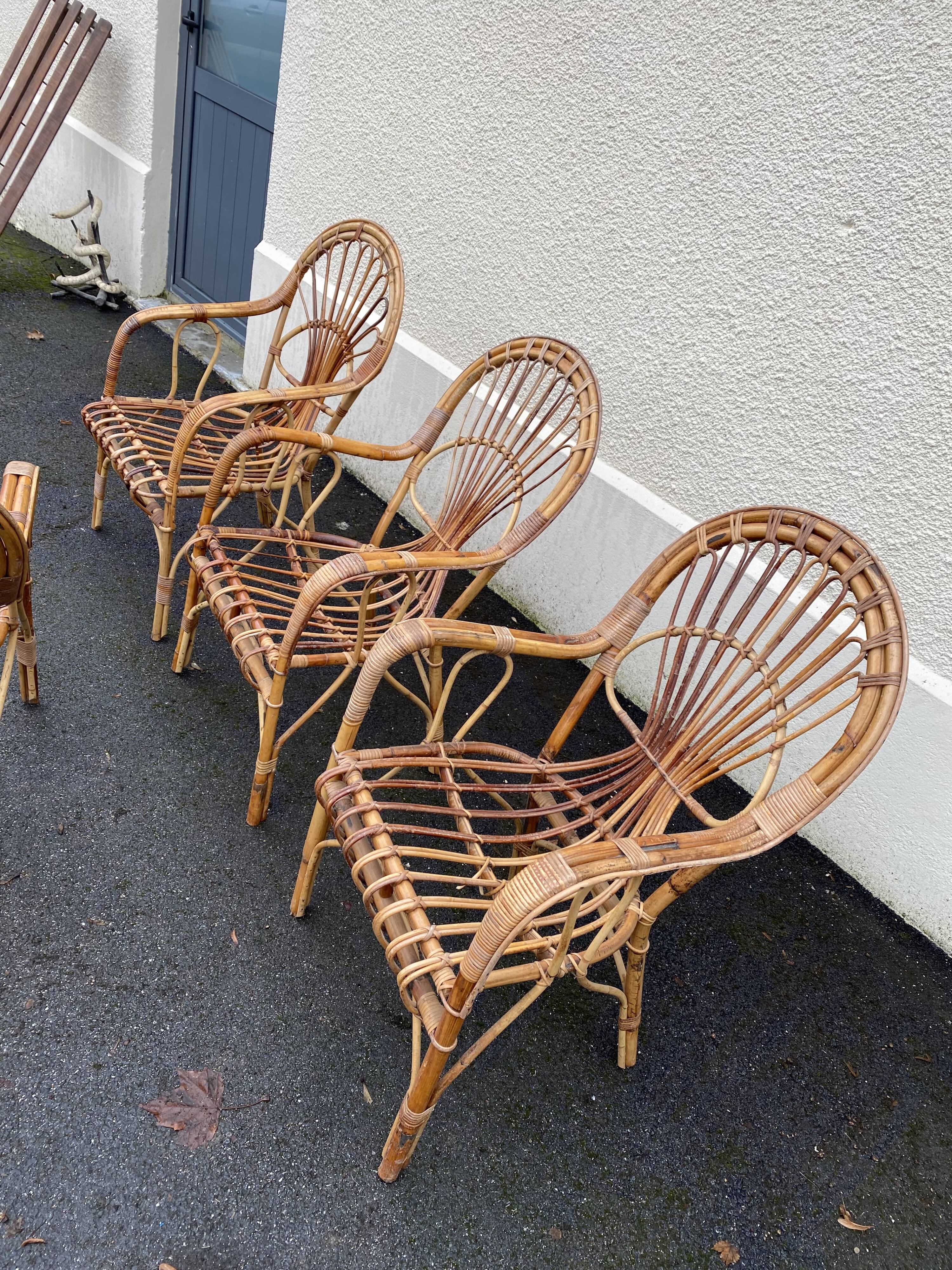 Set of wicker armchairs