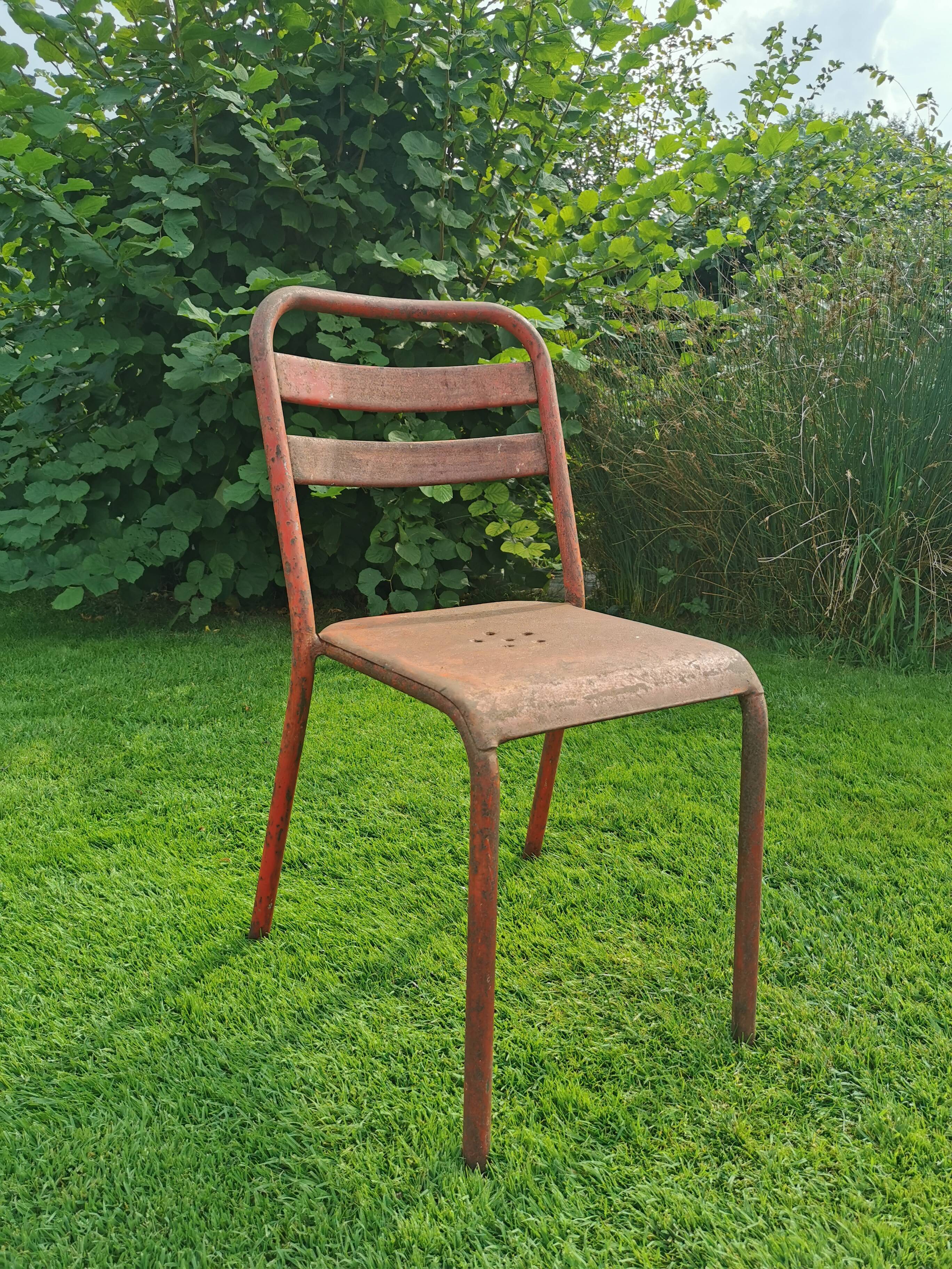 A Tolix bistro chair