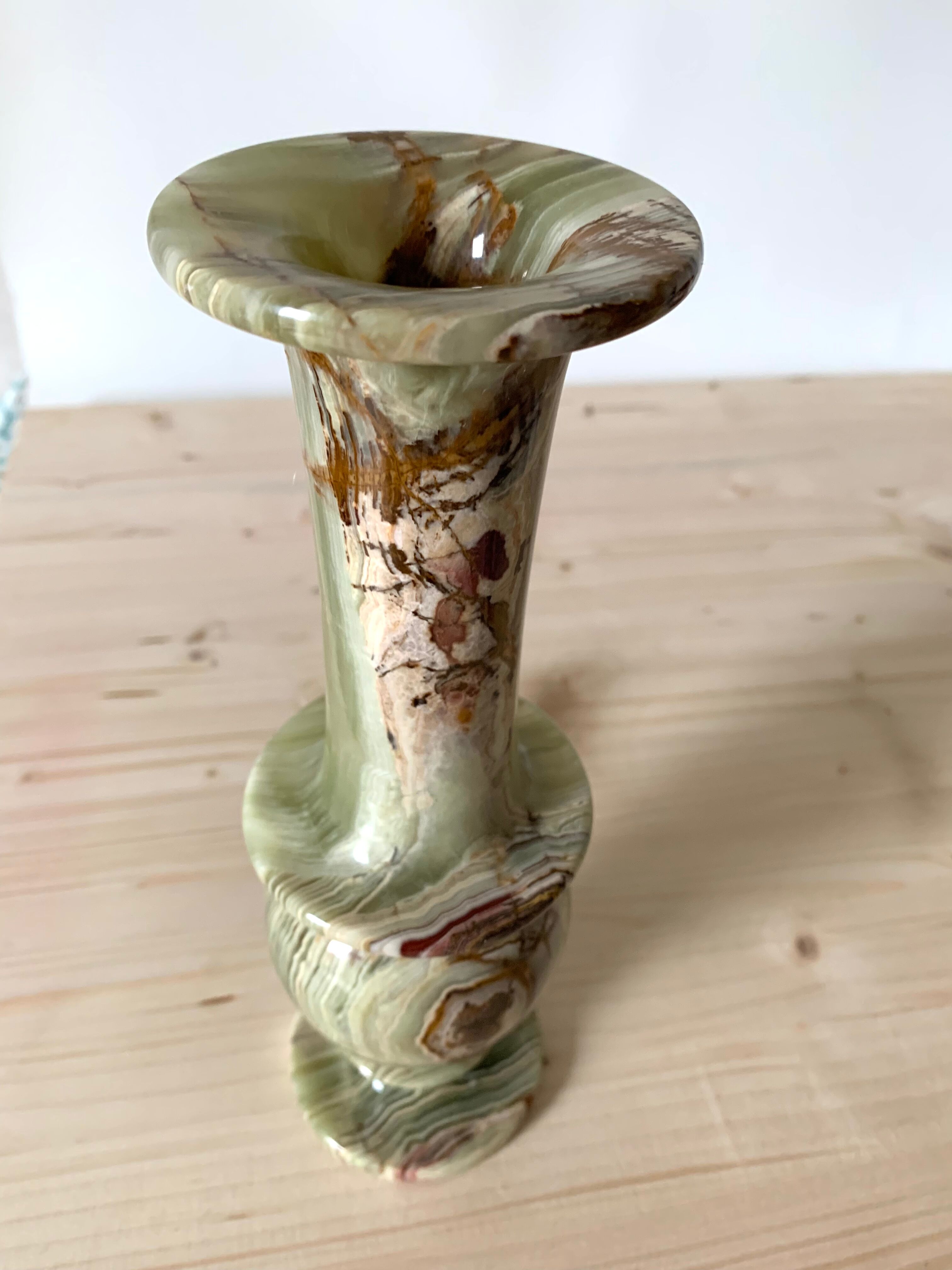 Onyx vase