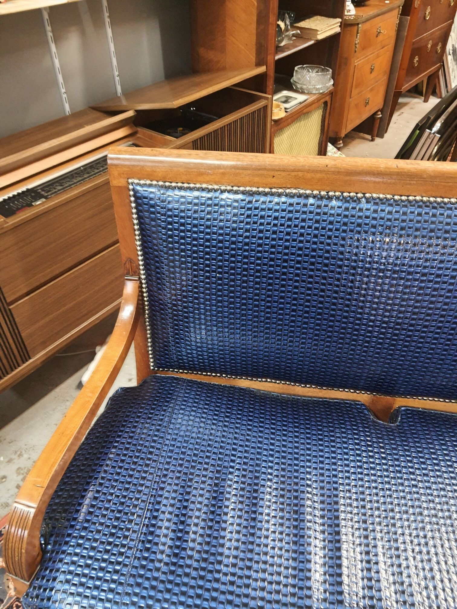 Sofa period restoration