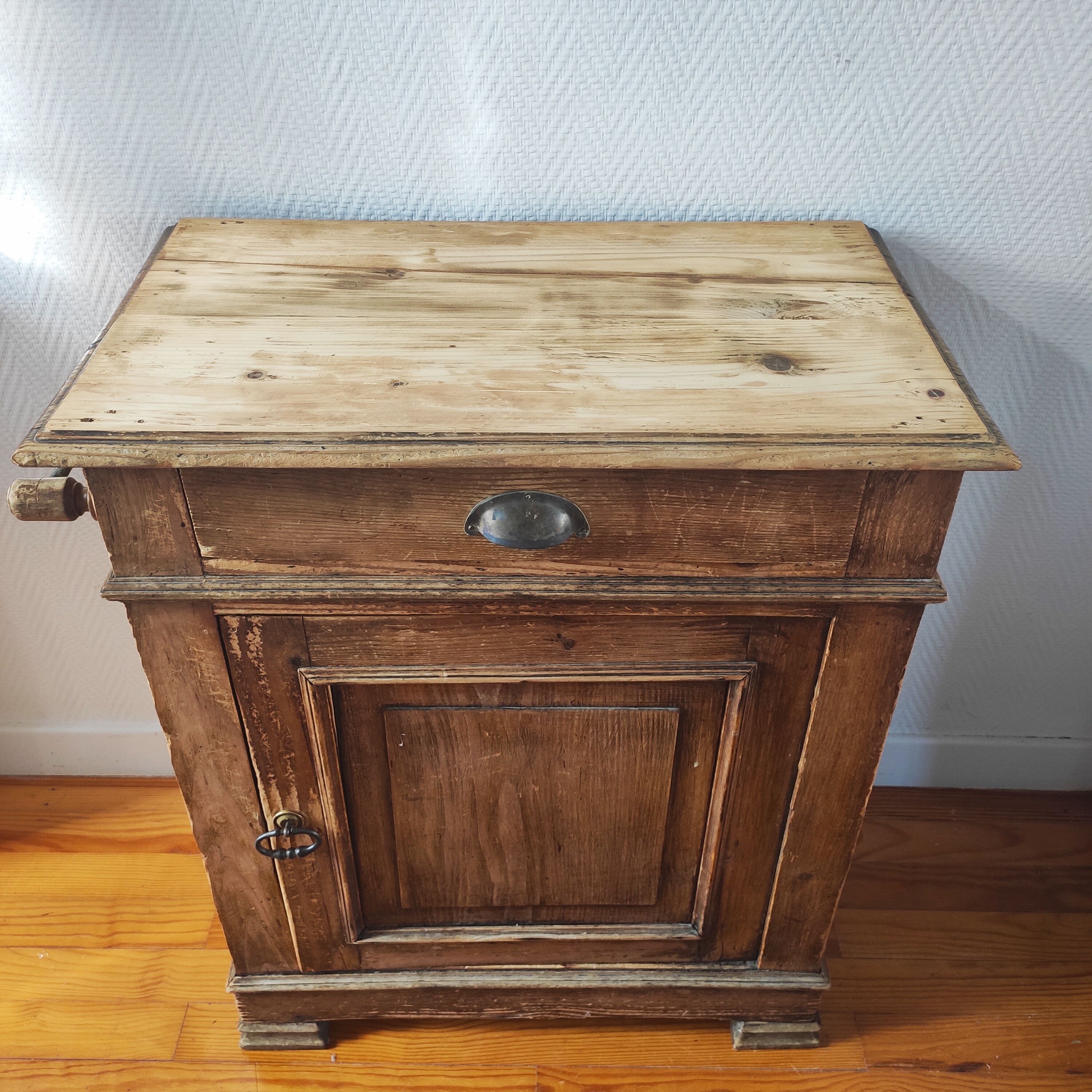 Old parisian style buffet