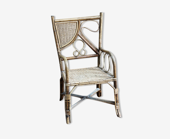 Fauteuil en rotin asymétrique