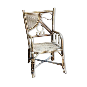 Fauteuil en rotin asymétrique