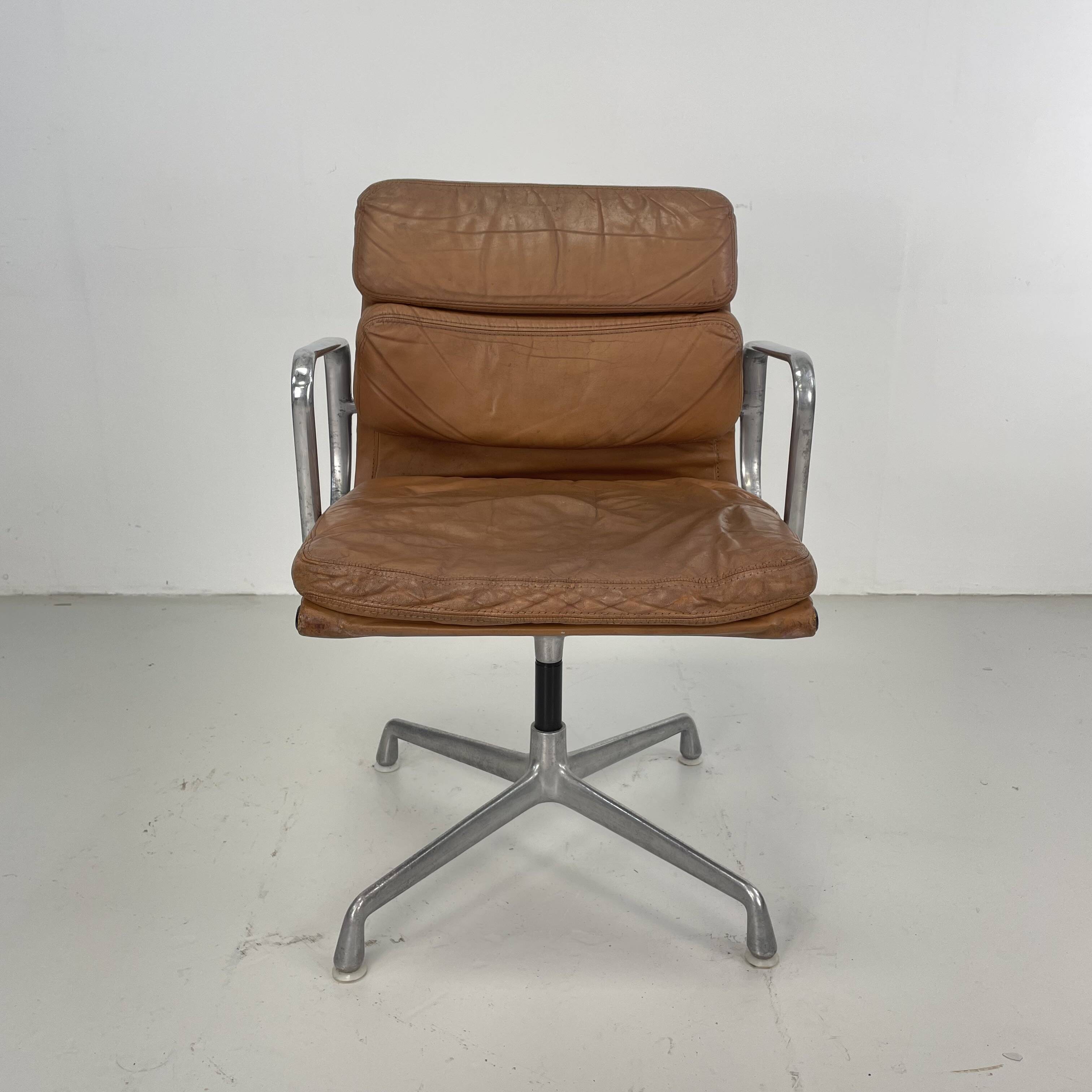 Eames Herman Miller tan / camel leather Soft Pad Group chair
