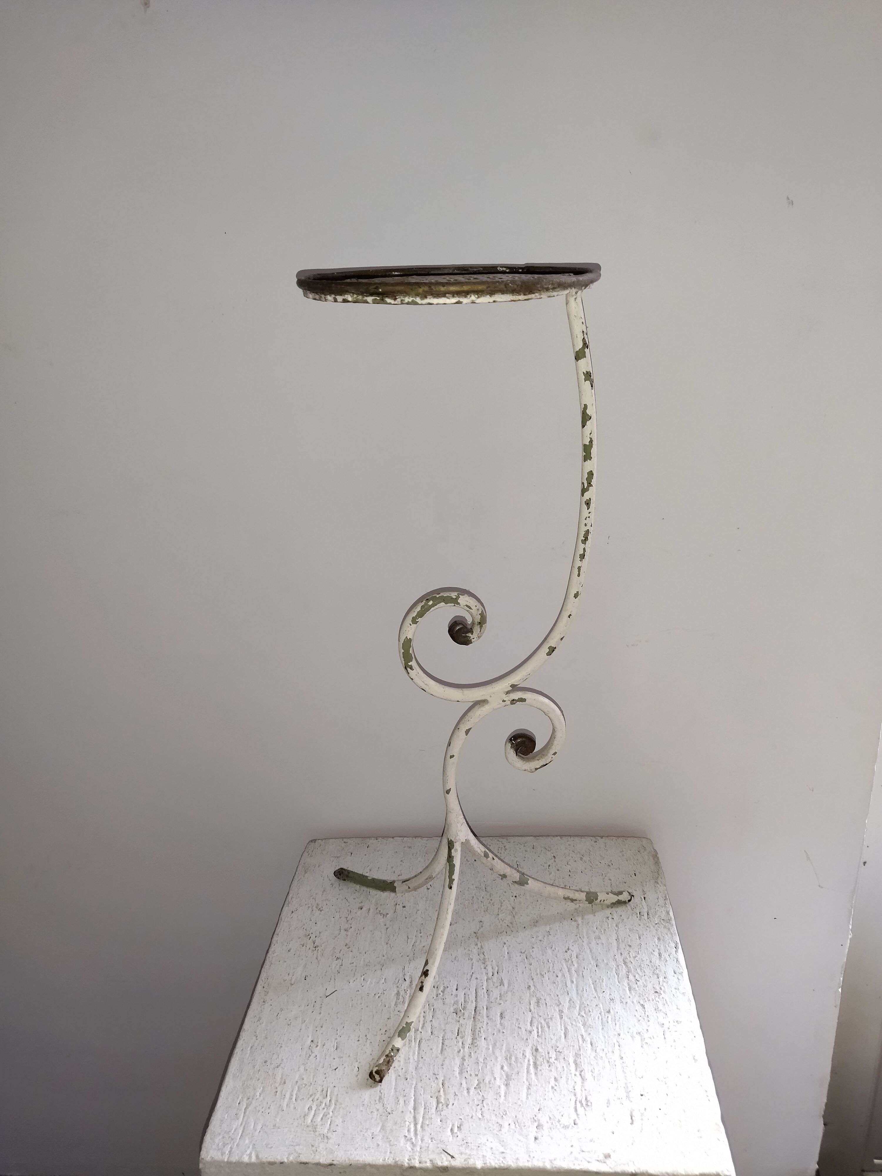 Wrought iron harness 60