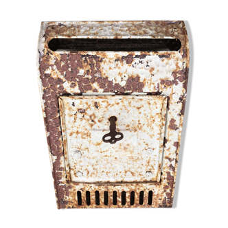 Old mailbox