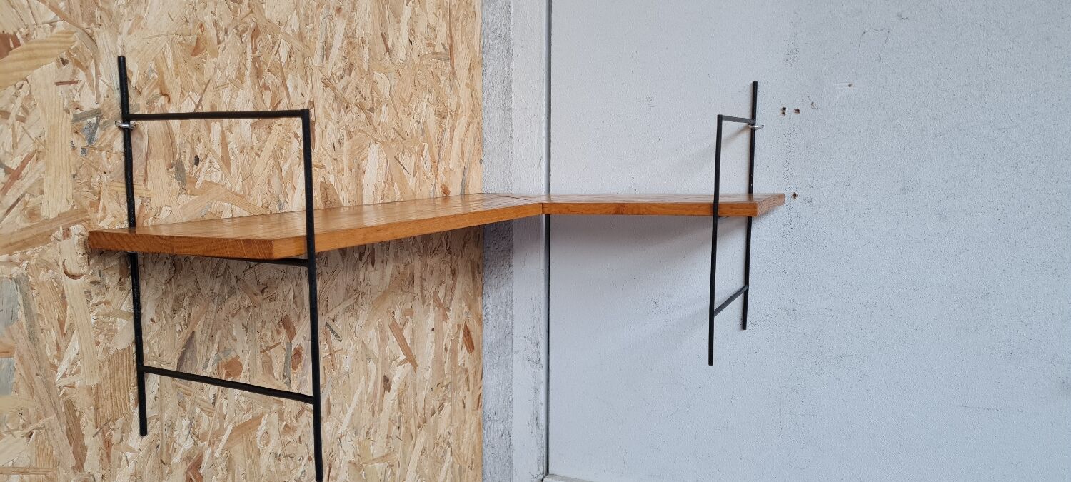 String corner wall shelf