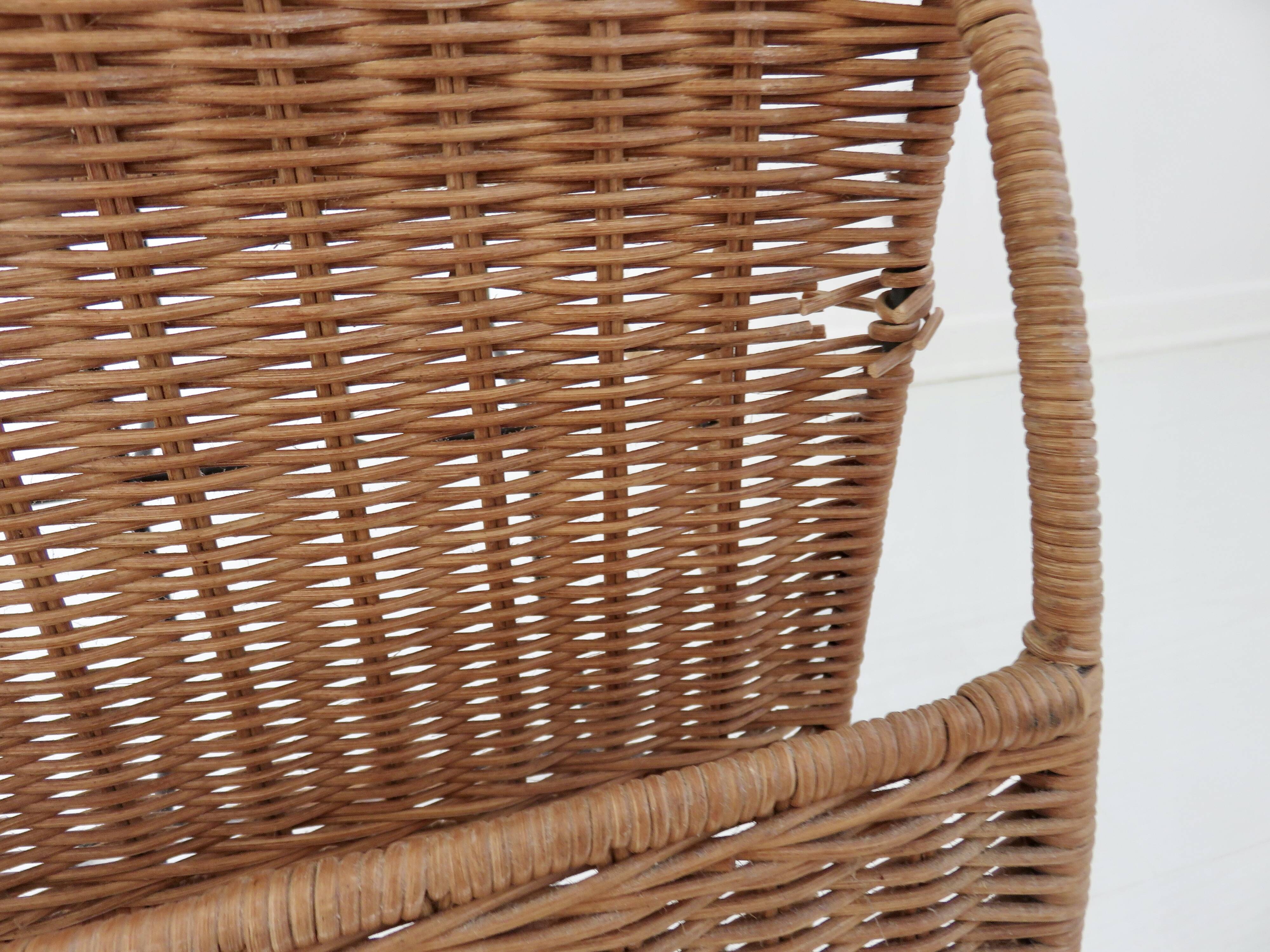 Porte revue rotin et métal Raoul Guys années 50