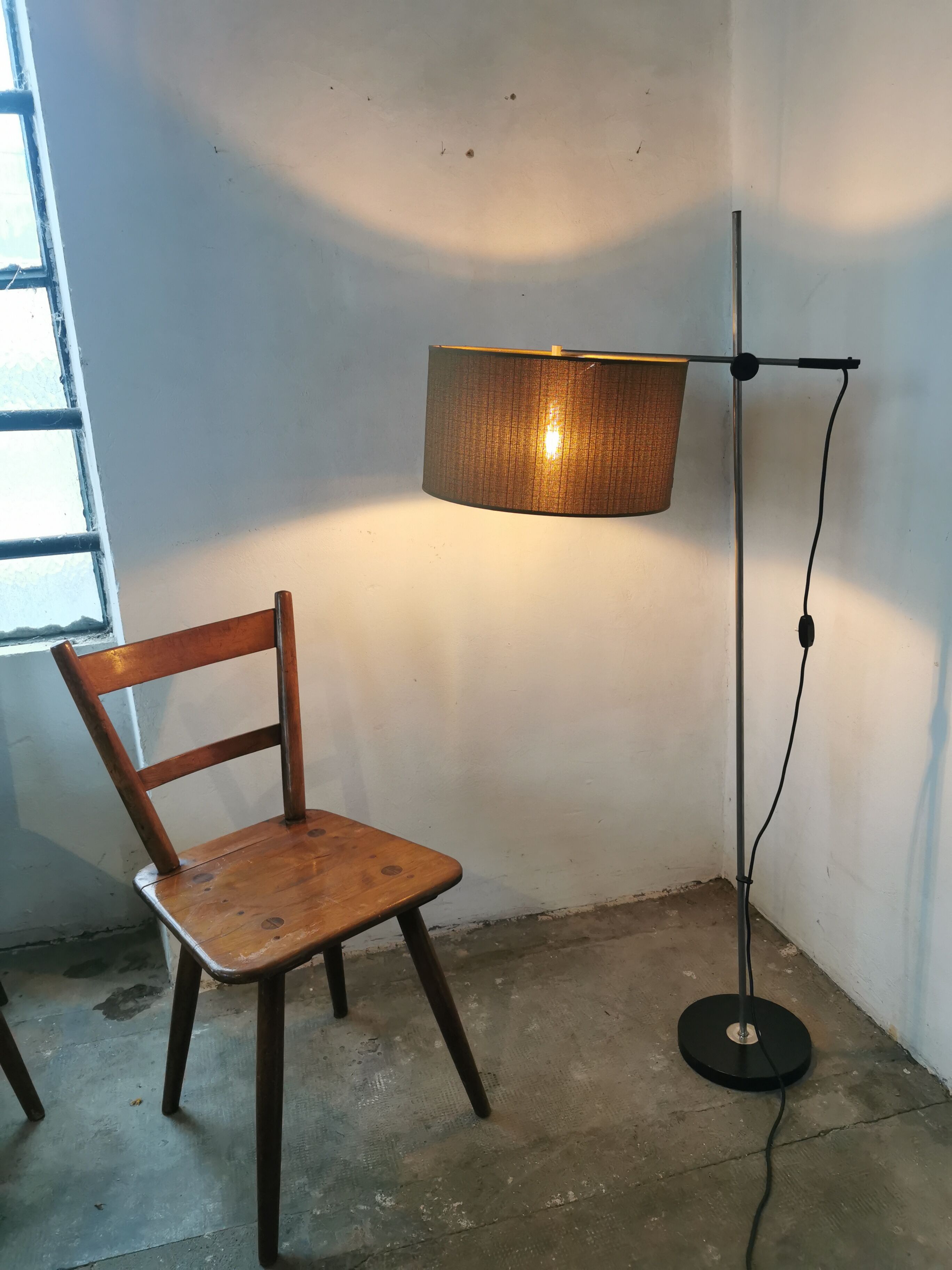 , vintage floor lamp 2970