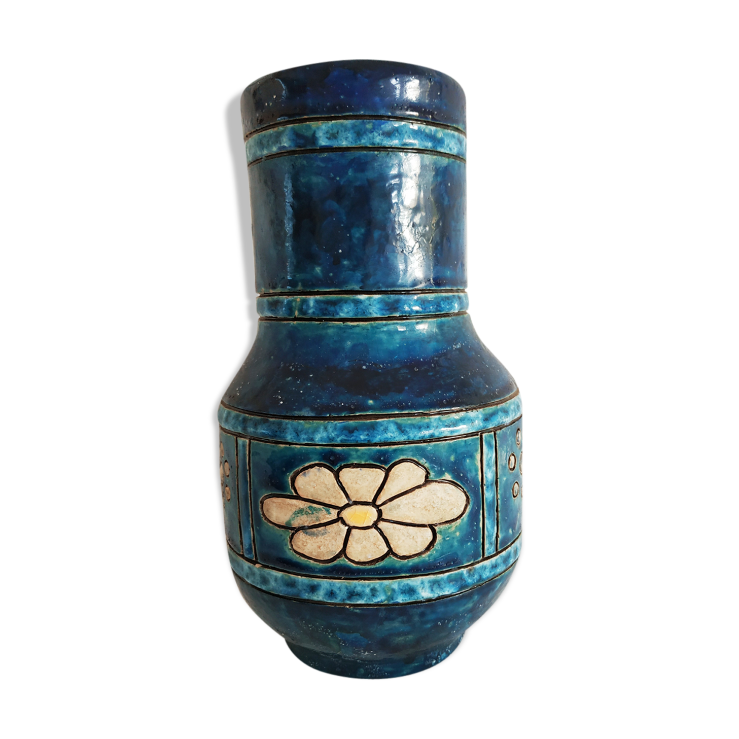 Triki blue ceramic vase floral patterns