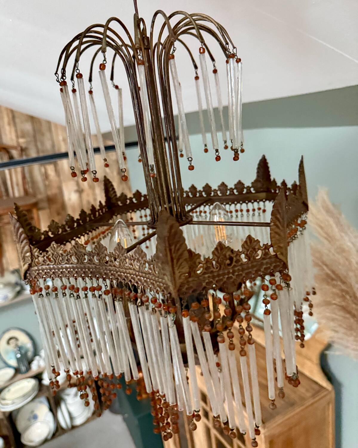 Tassel pendant light