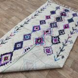 Handmade moroccan berber rug 217 x 117 cm