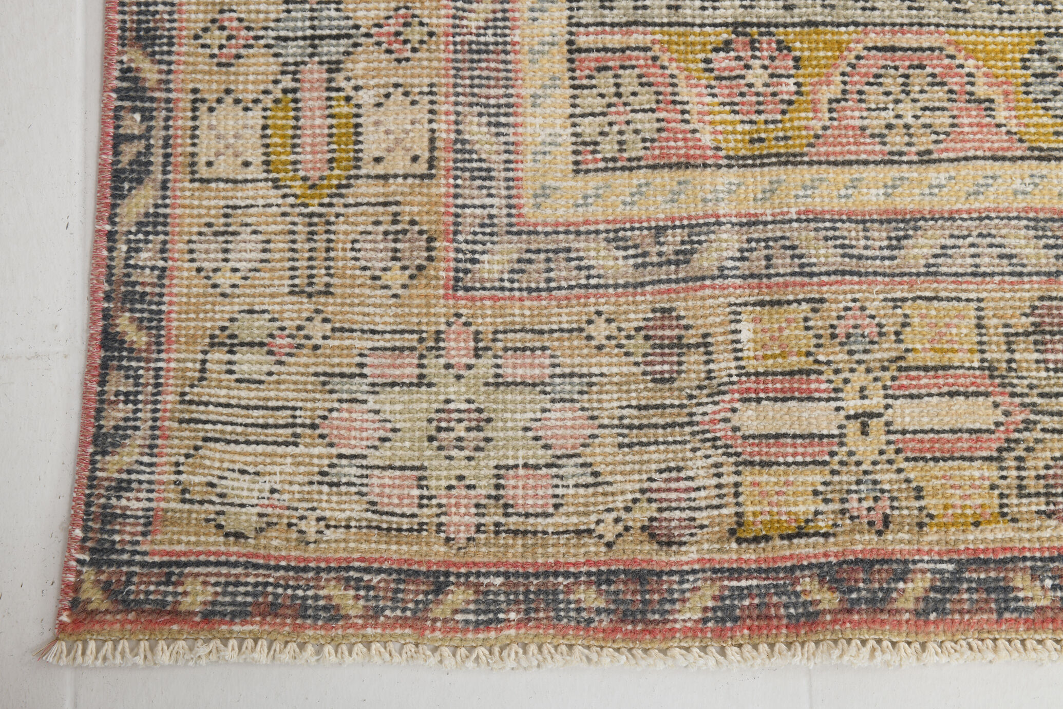 4x8 Pale Red Oriental Vintage Rug, 132x260Cm