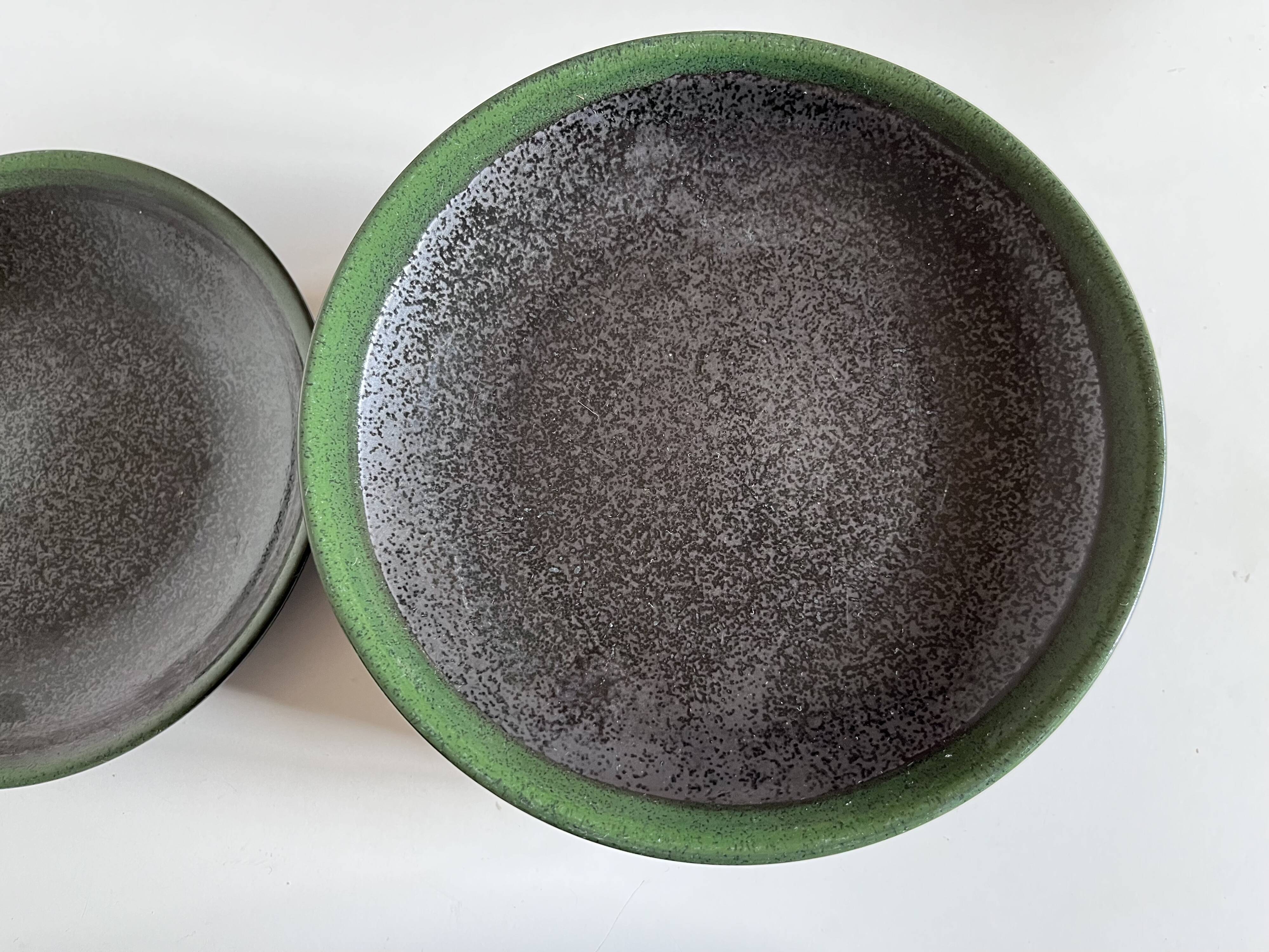Set de 6 assiettes plates calotte en grès de potier 1970