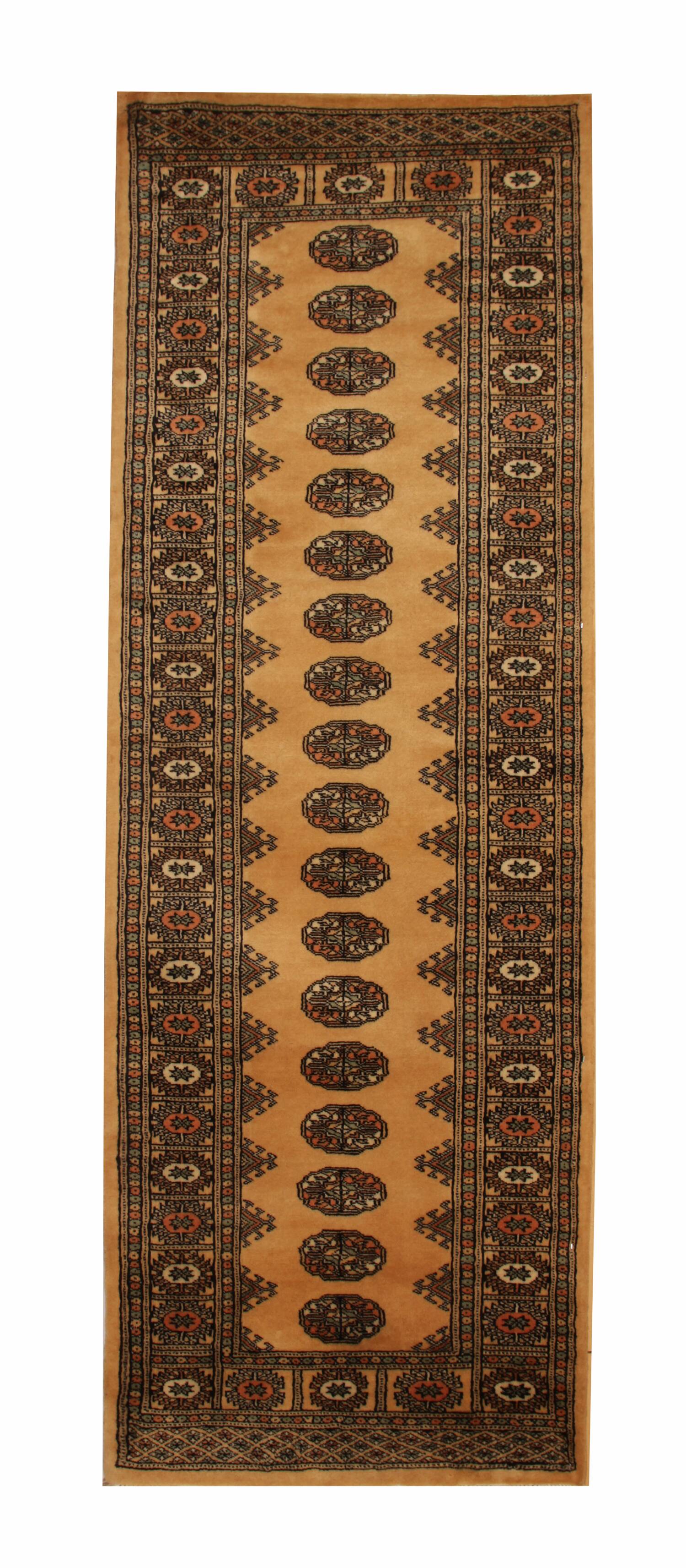 Tapis de couloir turkmène vintage à médaillon jaune, fait main, style géométrique oriental