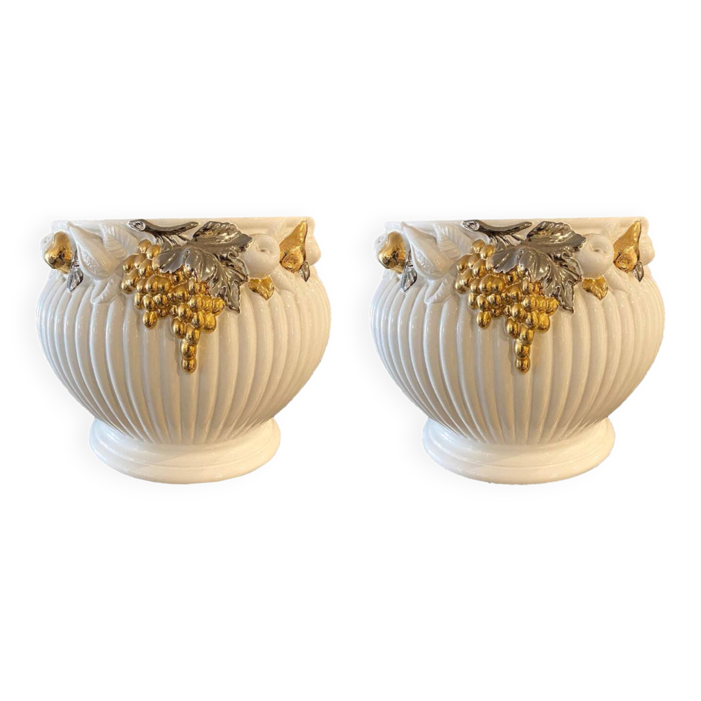 Vases vintage en céramique laquée blanche avec décorations dorées