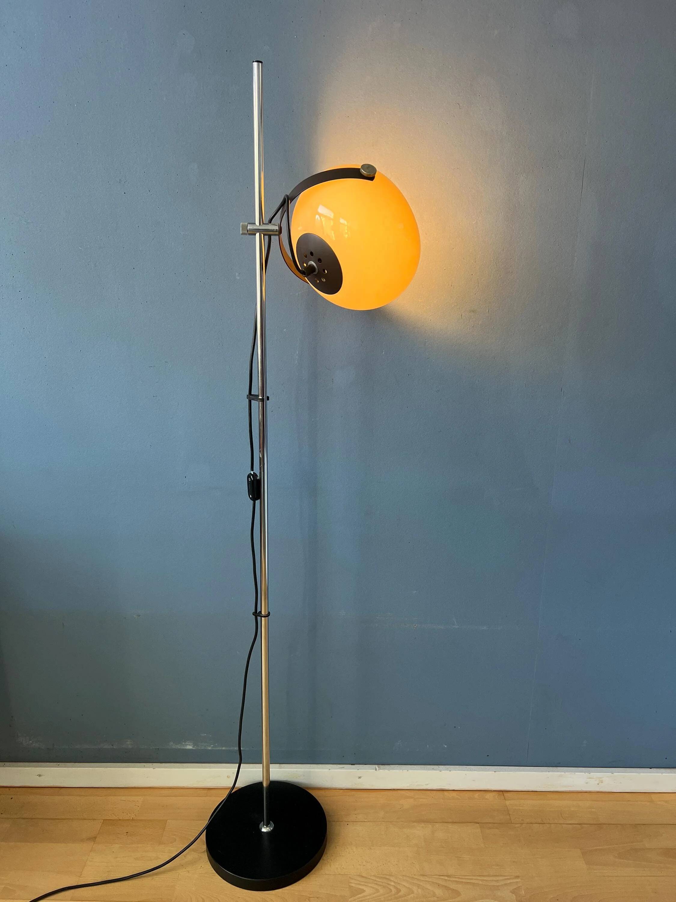 Vintage Space Age Herda mushroom floor lamp