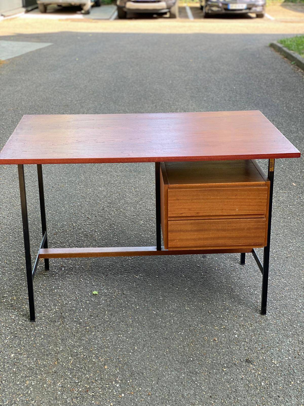 Bureau scandinave en bois et acier noir 1960 avec 2 tiroirs