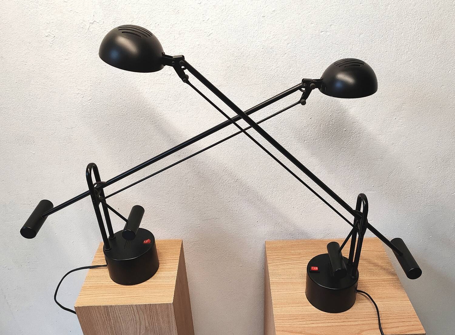 Pair of articulated desk lamps from the 80s