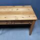 Grande table à draperie en bois antique