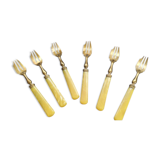 6 old cake forks