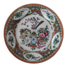 Assiette en porcelaine polychrome, Chine début XXème
