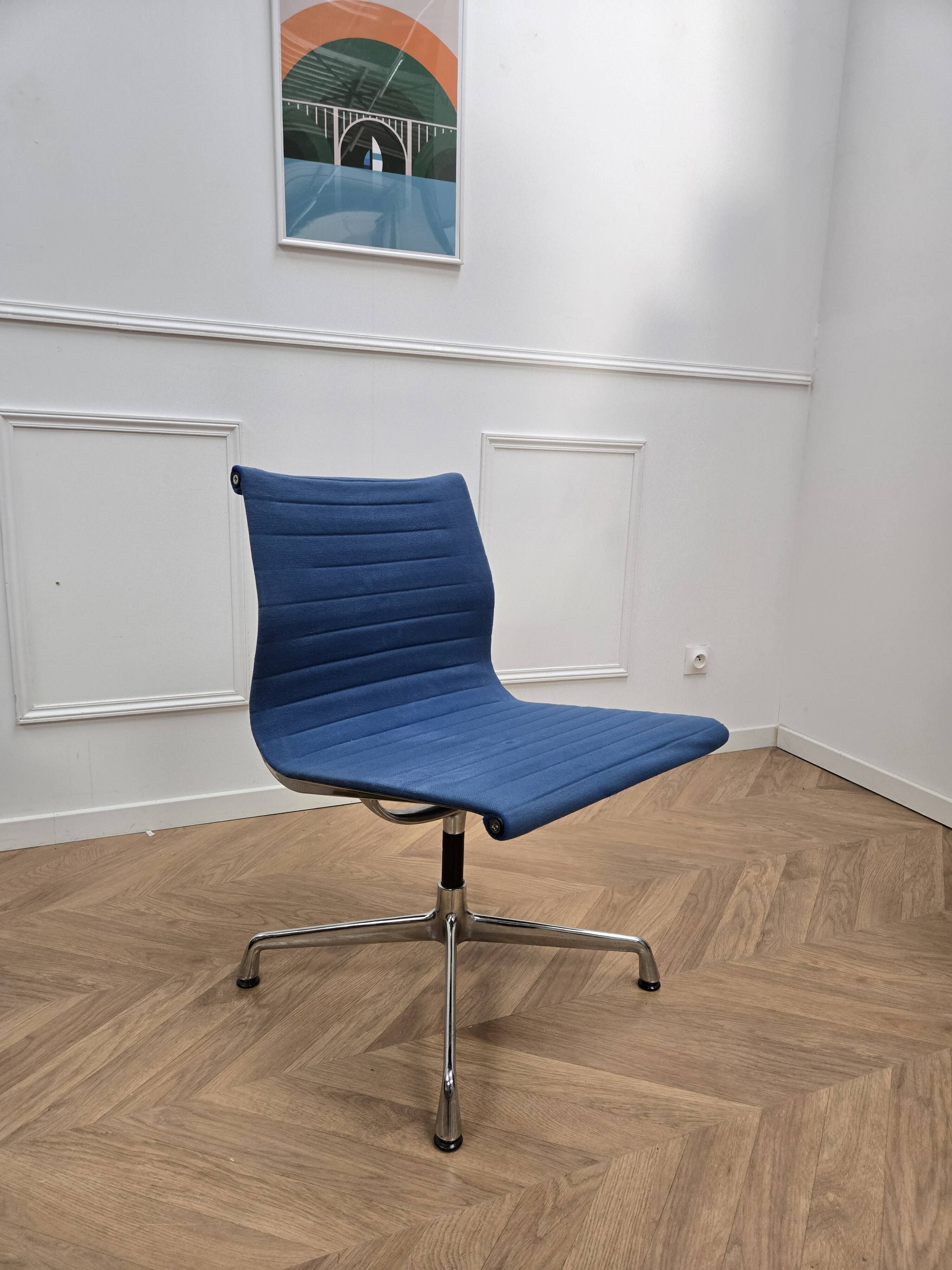 Chaise de bureau Charles et Ray Eames