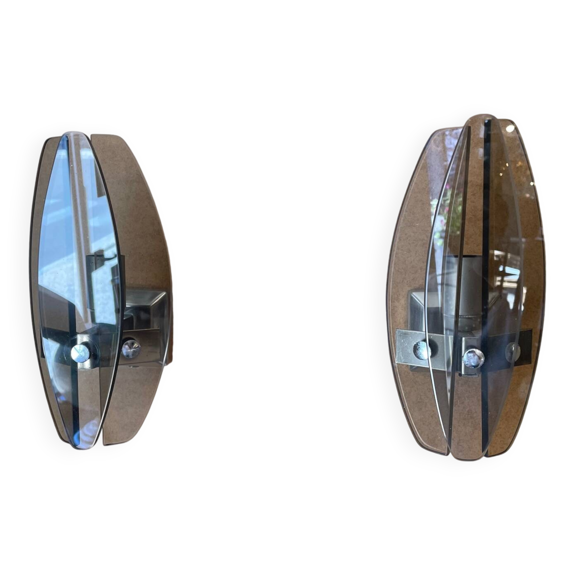 Paire d’appliques en verre fumées