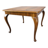 European Art Deco square coffee table from the 1930s in walnut veneer with a restored oiled finish