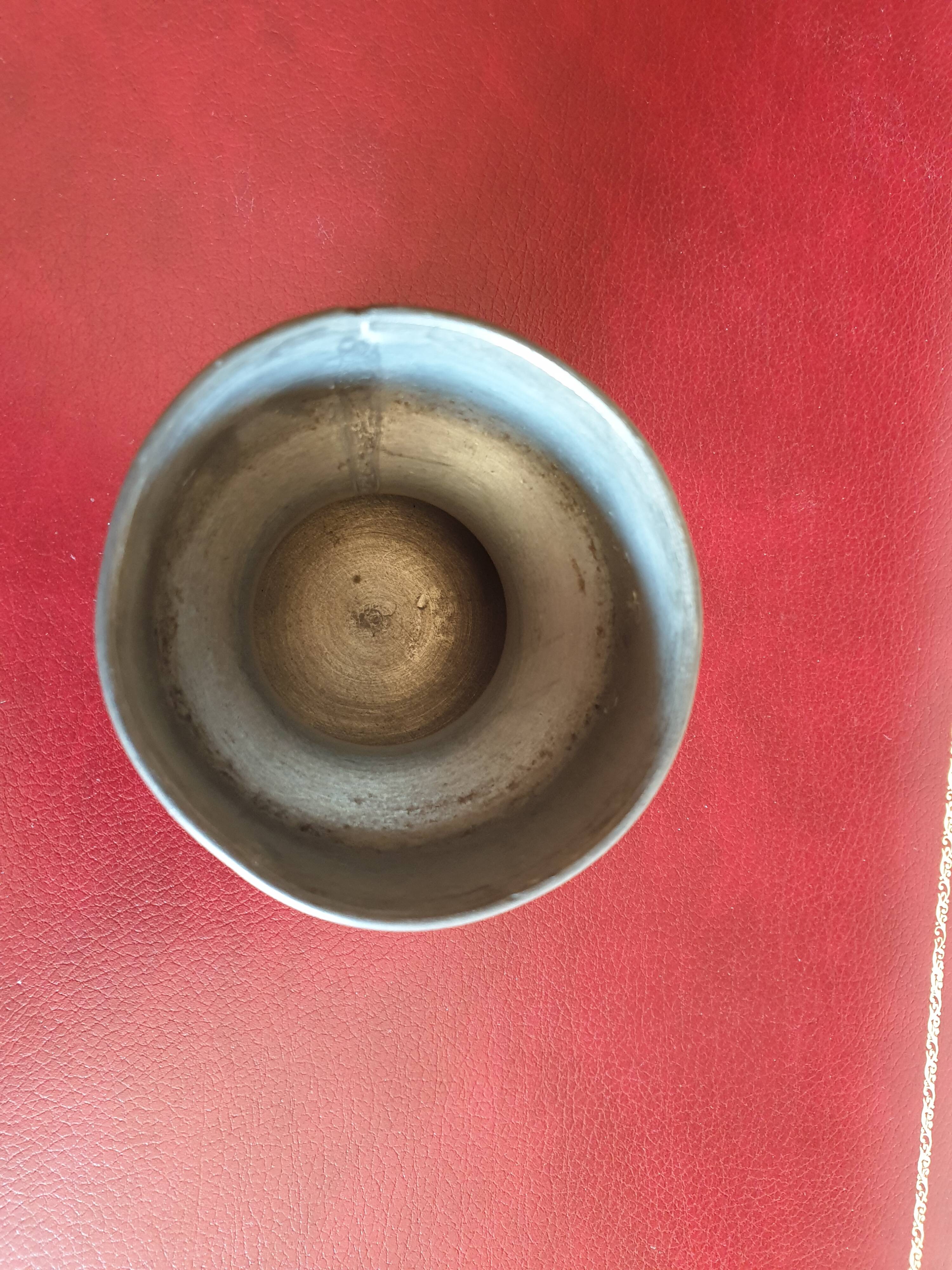 Tin candle holder for large candle